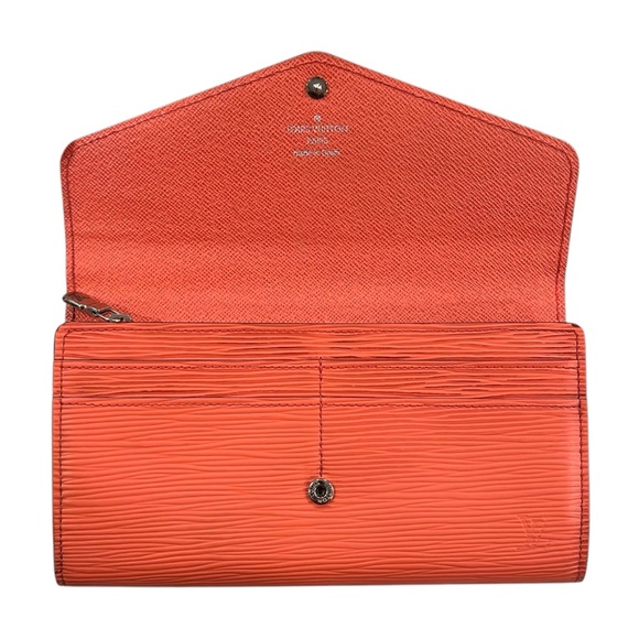 Louis Vuitton Epi Leather Sarah Wallet NM - Picture 3 of 8